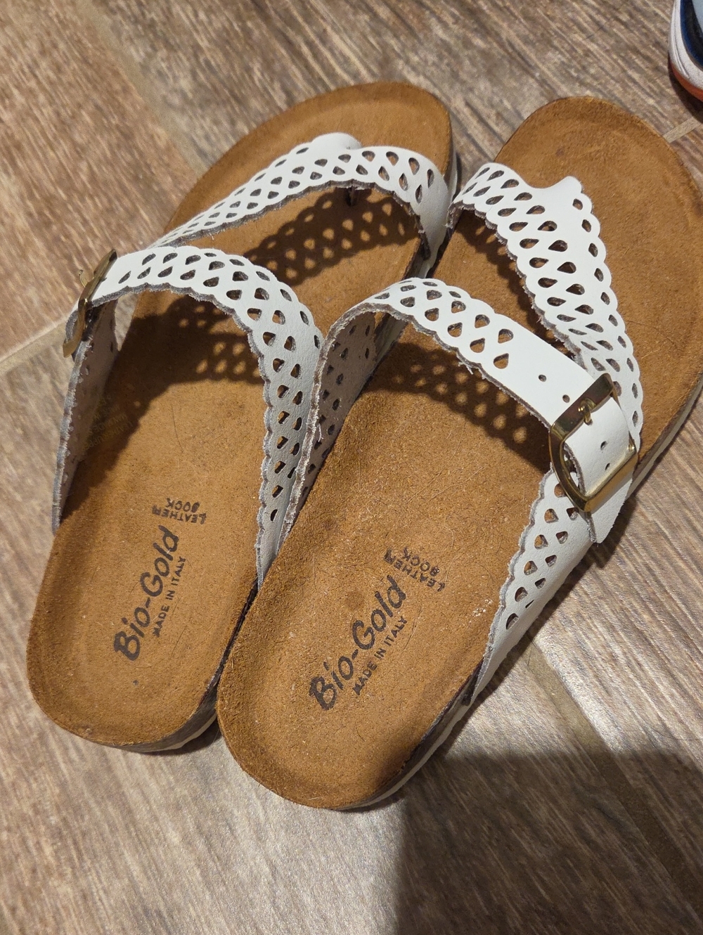 Bio-Gold White Laser-Cut Buckle Sandals Size 6.5 Never Worn